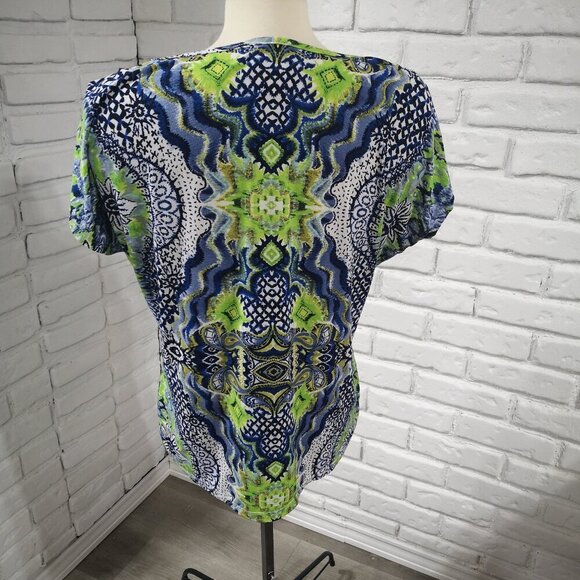 2 / $30.00 - Libra Ladies Multi Colored Size Large Made in Canada Top - Picture 2 of 8